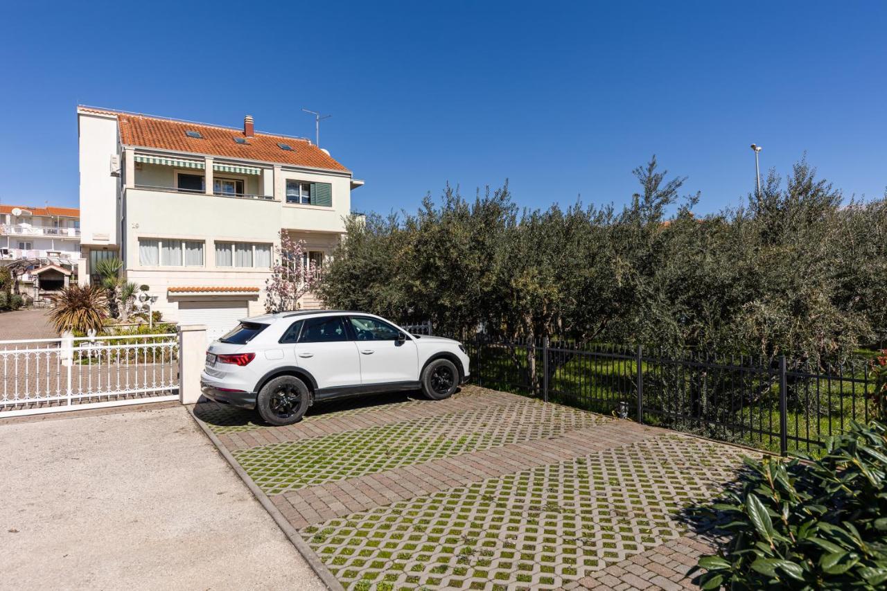 The Olive Poolhouse Daire Split Dış mekan fotoğraf